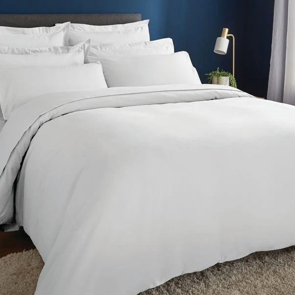 Fogarty Soft Touch White Duvet Cover And Pillowcase Set 5 Fogarty Soft Touch White Duvet Cover And Pillowcase Set - Image 3