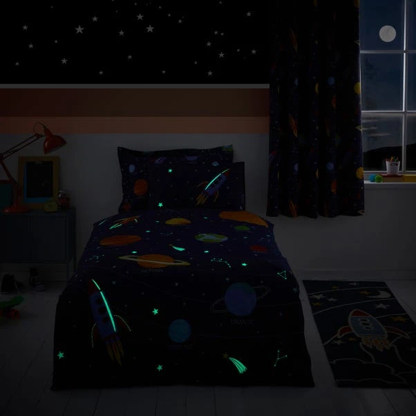 Dunelm Space Glow In The Dark Duvet Cover And Pillowcase Set 5 Dunelm Space Glow In The Dark Duvet Cover And Pillowcase Set - Image 3