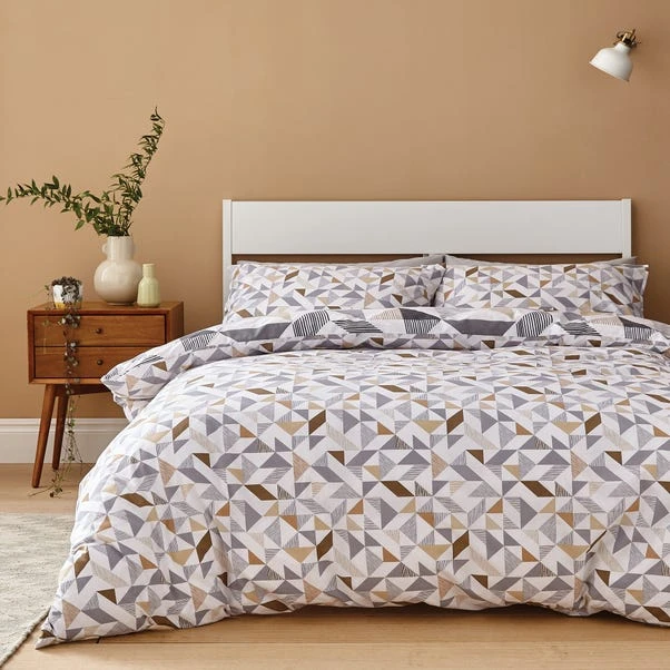 Elements Bako Reversible Geometric Natural Duvet Cover And Pillowcase Set 4 Elements Bako Reversible Geometric Natural Duvet Cover And Pillowcase Set - Image 2