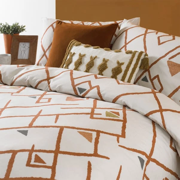 Furn Furn. Riva Inka Brick Duvet Cover And Pillowcase Set 4 Furn Furn. Riva Inka Brick Duvet Cover And Pillowcase Set - Image 2