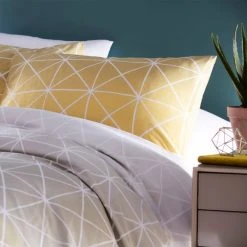 Furn Furn. Spectrum Yellow Ombre Reversible Duvet Cover And Pillowcase Set 7 Furn Furn. Spectrum Yellow Ombre Reversible Duvet Cover And Pillowcase Set -pillowcase shop 1000180098 alt02