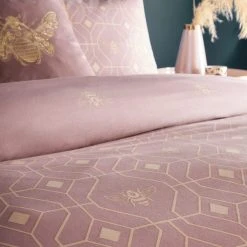 Furn Furn. Pink And Gold Bee Deco Reversible Duvet Cover And Pillowcase Set 8 Furn Furn. Pink And Gold Bee Deco Reversible Duvet Cover And Pillowcase Set -pillowcase shop 1000180101 alt02