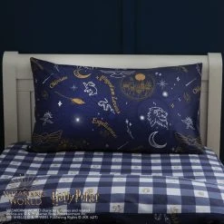 Harry Potter Hogwarts Glow In The Dark Duvet Cover And Pillowcase Set 10 Harry Potter Hogwarts Glow In The Dark Duvet Cover And Pillowcase Set -pillowcase shop 1000182131 alt02