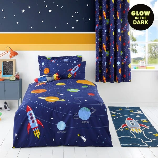 Dunelm Space Glow In The Dark Duvet Cover And Pillowcase Set 3 Dunelm Space Glow In The Dark Duvet Cover And Pillowcase Set