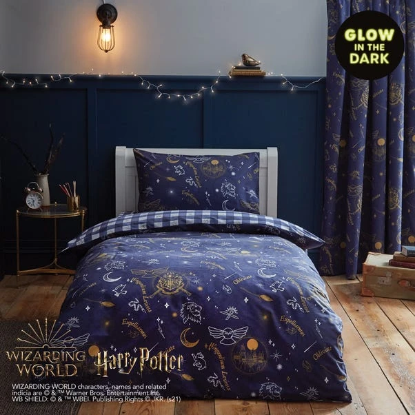 Harry Potter Hogwarts Glow In The Dark Duvet Cover And Pillowcase Set 3 Harry Potter Hogwarts Glow In The Dark Duvet Cover And Pillowcase Set