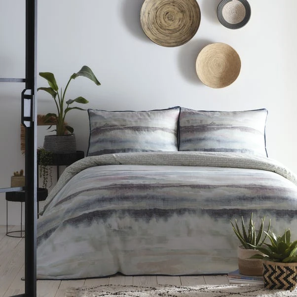 Appletree Landscape 100% Cotton Duvet Cover And Pillowcase Set 3 Appletree Landscape 100% Cotton Duvet Cover And Pillowcase Set