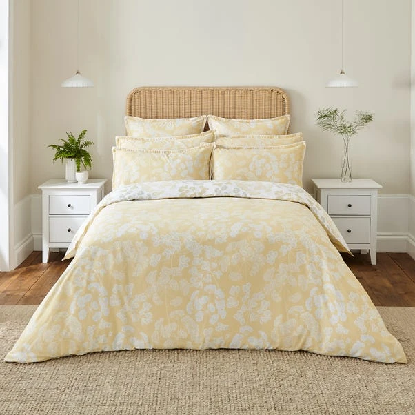 Dorma Daylesford 300 Thread Count Cotton Sateen Yellow Duvet Cover And Pillowcase Set 4 Dorma Daylesford 300 Thread Count Cotton Sateen Yellow Duvet Cover And Pillowcase Set - Image 2