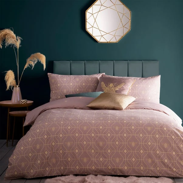 Furn Furn. Pink And Gold Bee Deco Reversible Duvet Cover And Pillowcase Set 3 Furn Furn. Pink And Gold Bee Deco Reversible Duvet Cover And Pillowcase Set