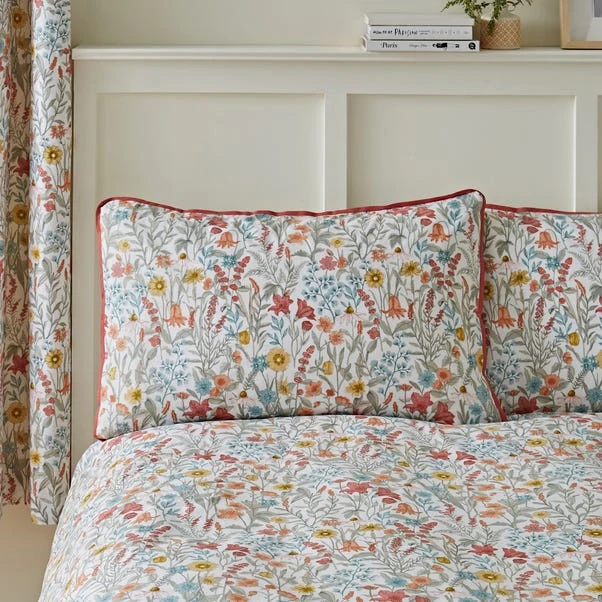 Dunelm Meadow Ditsy Floral Red 100% Cotton Reversible Duvet Cover And Pillowcase Set 7 Dunelm Meadow Ditsy Floral Red 100% Cotton Reversible Duvet Cover And Pillowcase Set - Image 5
