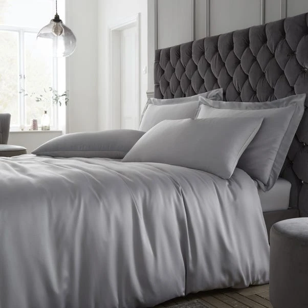 Catherine Lansfield Silky Soft Satin Silver Duvet Cover And Pillowcase Set 3 Catherine Lansfield Silky Soft Satin Silver Duvet Cover And Pillowcase Set