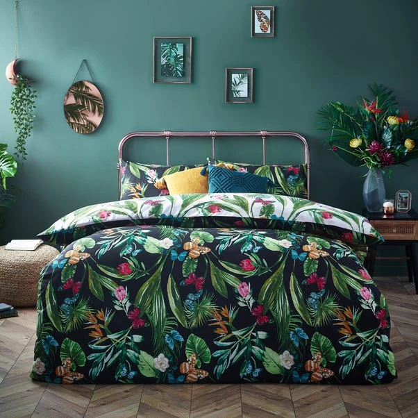 Furn Furn. Azura Dark Bloom Duvet Cover And Pillowcase Set 4 Furn Furn. Azura Dark Bloom Duvet Cover And Pillowcase Set - Image 2