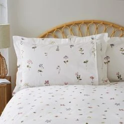 Dunelm Pressed Floral White Oxford Pillowcase -pillowcase shop 30747985 alt01
