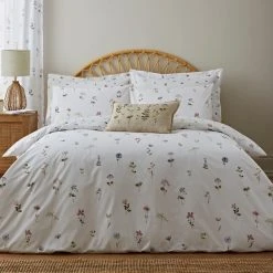 Dunelm Pressed Floral White Oxford Pillowcase -pillowcase shop 30747985 alt02