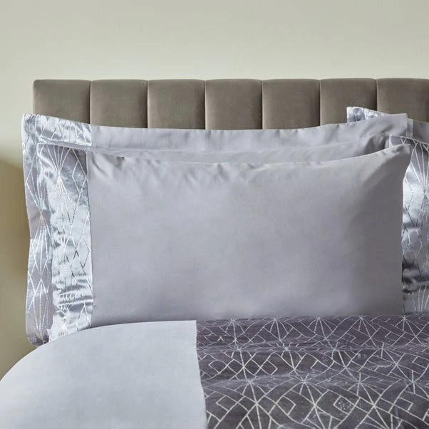Dunelm Harlow Silver Duvet Cover And Pillowcase Set 5 Dunelm Harlow Silver Duvet Cover And Pillowcase Set - Image 3