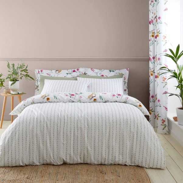 Dunelm Country Bird Pink Duvet Cover And Pillowcase Set 4 Dunelm Country Bird Pink Duvet Cover And Pillowcase Set - Image 2