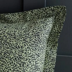 Dunelm Paradise Spot Green Oxford Pillowcase -pillowcase shop 30807726 alt01