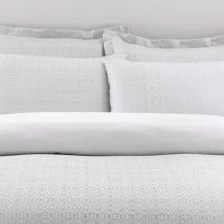 Dunelm Ori Jacquard Silver Duvet Cover And Pillowcase Set -pillowcase shop 30807780 alt01