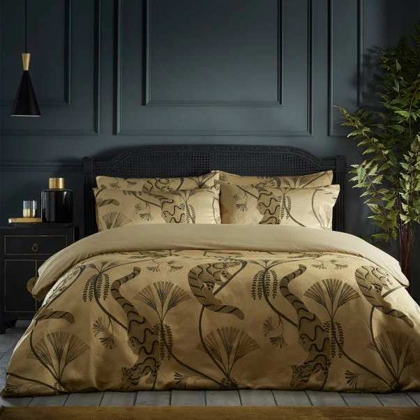 Paoletti Moondusk Gold Duvet Cover & Pillowcase Set 4 Paoletti Moondusk Gold Duvet Cover & Pillowcase Set - Image 2